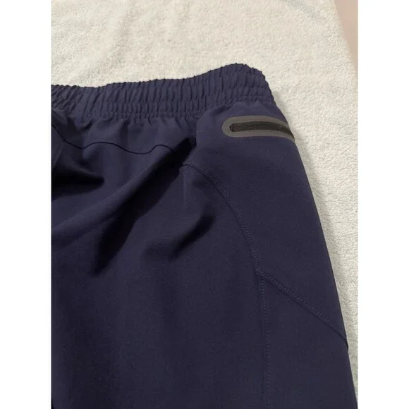 Under Armour Motion Joggers Womens Medium Navy Blue 1376926-348 NWT $80 MSRP - Picture 6 of 8